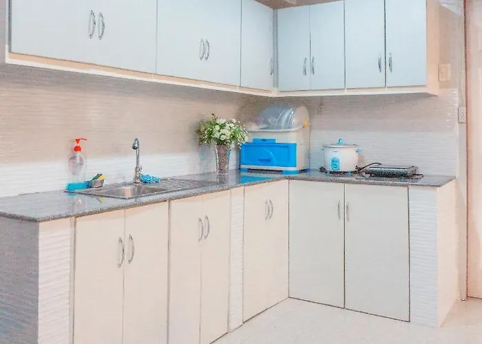 Two Story 87 Sqm Fully Air-conditioned House In Babag 2, Lapu-lapu アパート