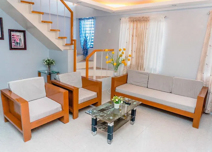 Two Story 87 Sqm Fully Air-conditioned House In Babag 2, Lapu-lapu マクタン