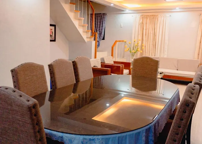 アパート Two Story 87 Sqm Fully Air-conditioned House In Babag 2, Lapu-lapu マクタン