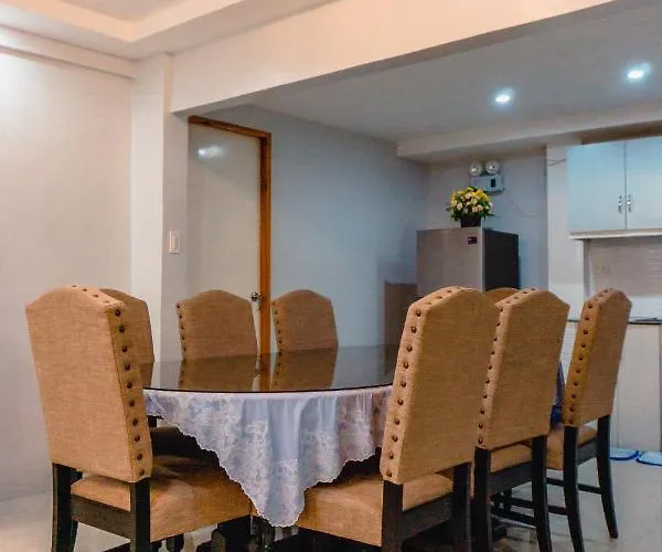 Two Story 87 Sqm Fully Air-conditioned House In Babag 2, Lapu-lapu アパート
