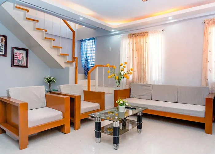 Two Story 87 Sqm Fully Air-conditioned House In Babag 2, Lapu-lapu アパート マクタン
